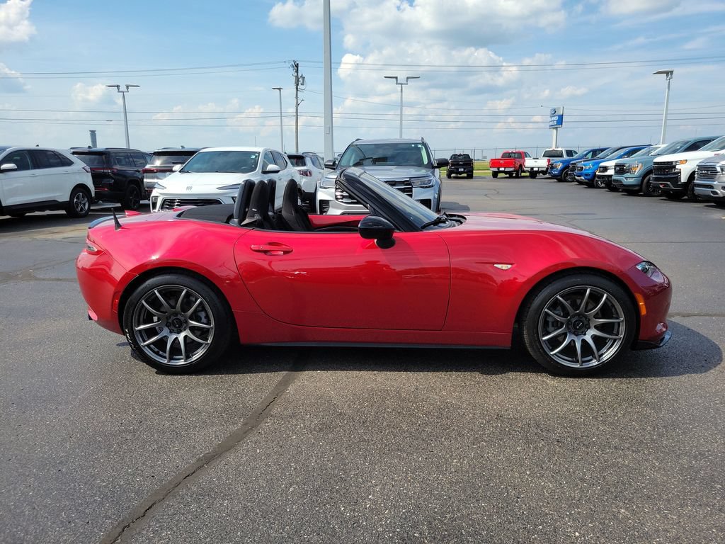 Used 2016 MAZDA MX-5 Miata Club RWD image 3