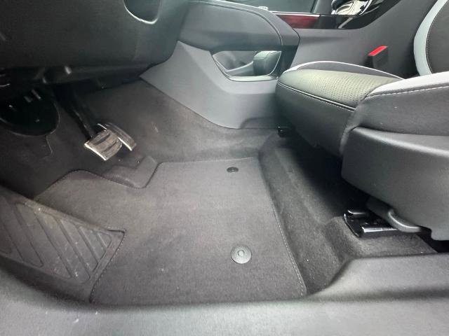 New 2025 Buick Envision Sport Touring image 16