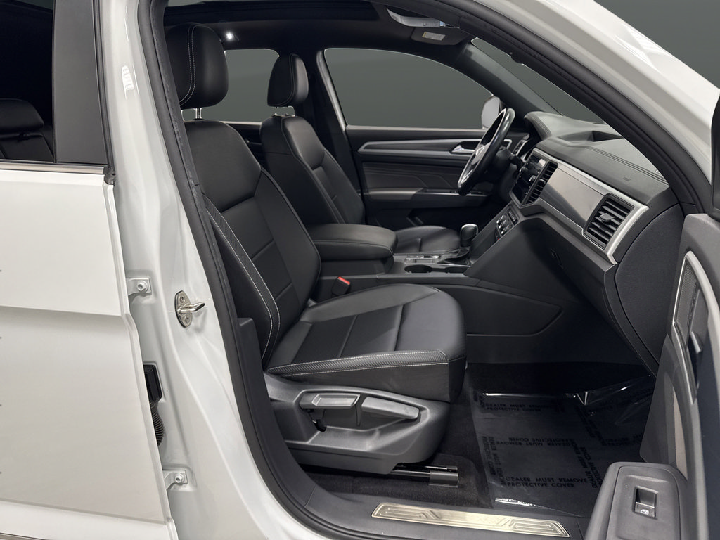 Used 2021 Volkswagen Atlas Cross Sport SE w/ Panoramic Sunroof Package FWD image 29