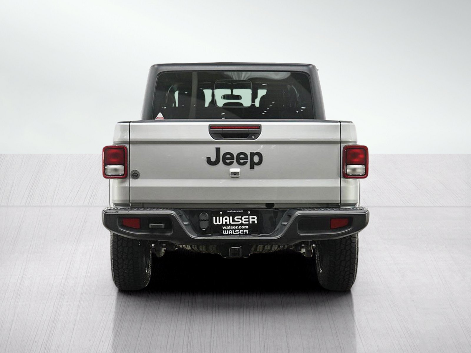 Used 2023 Jeep Gladiator Sport AWD/4WD image 4