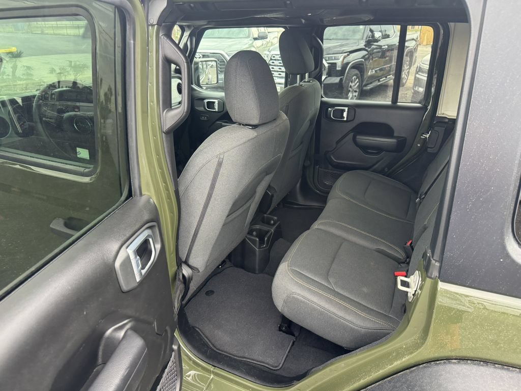 Used 2024 Jeep Wrangler Unlimited Sport AWD/4WD image 10