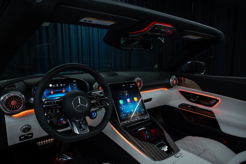 New 2026 Mercedes-Benz SL 63 AMG 4MATIC image 18