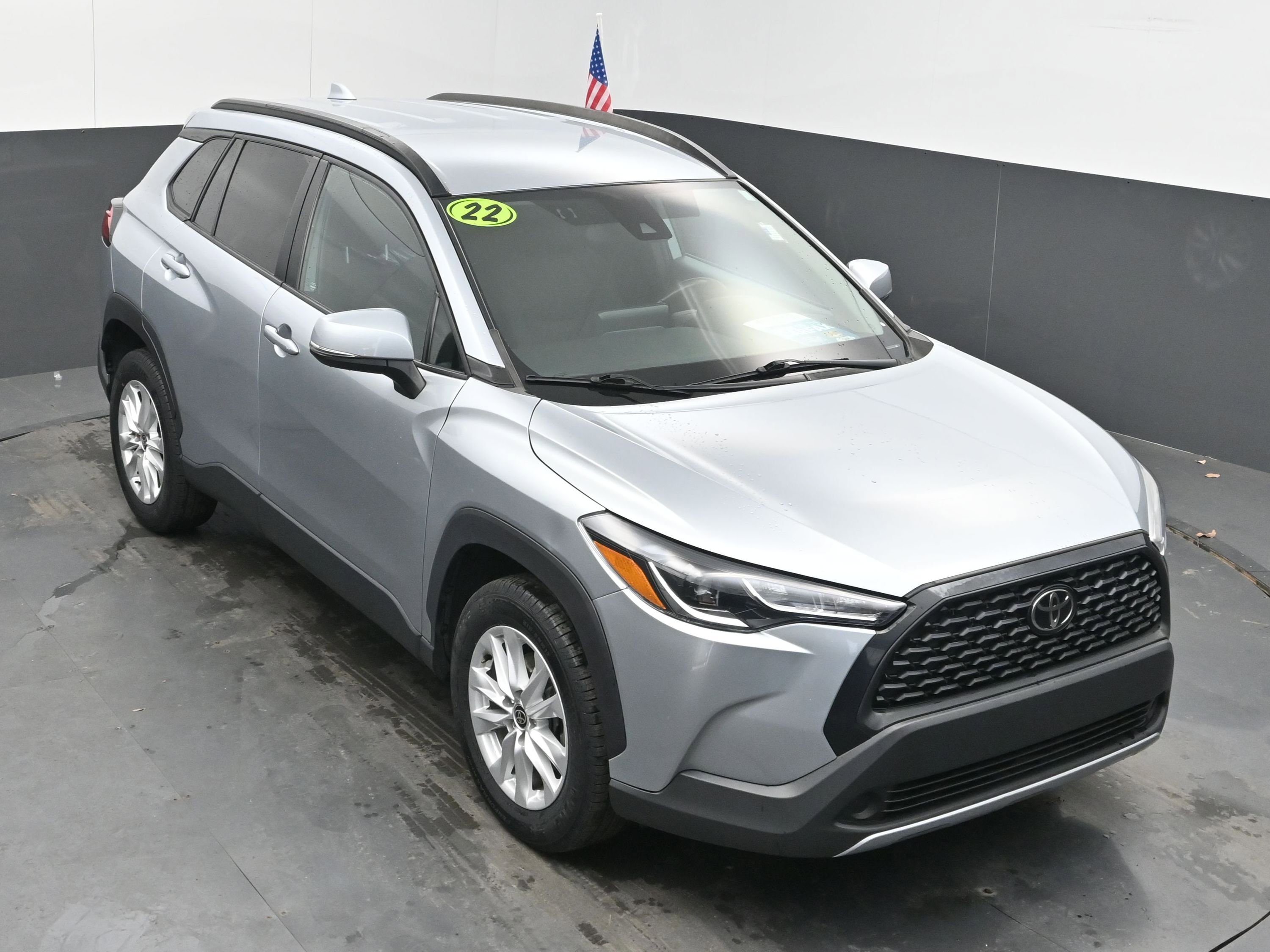 Used 2022 Toyota Corolla Cross LE image 31