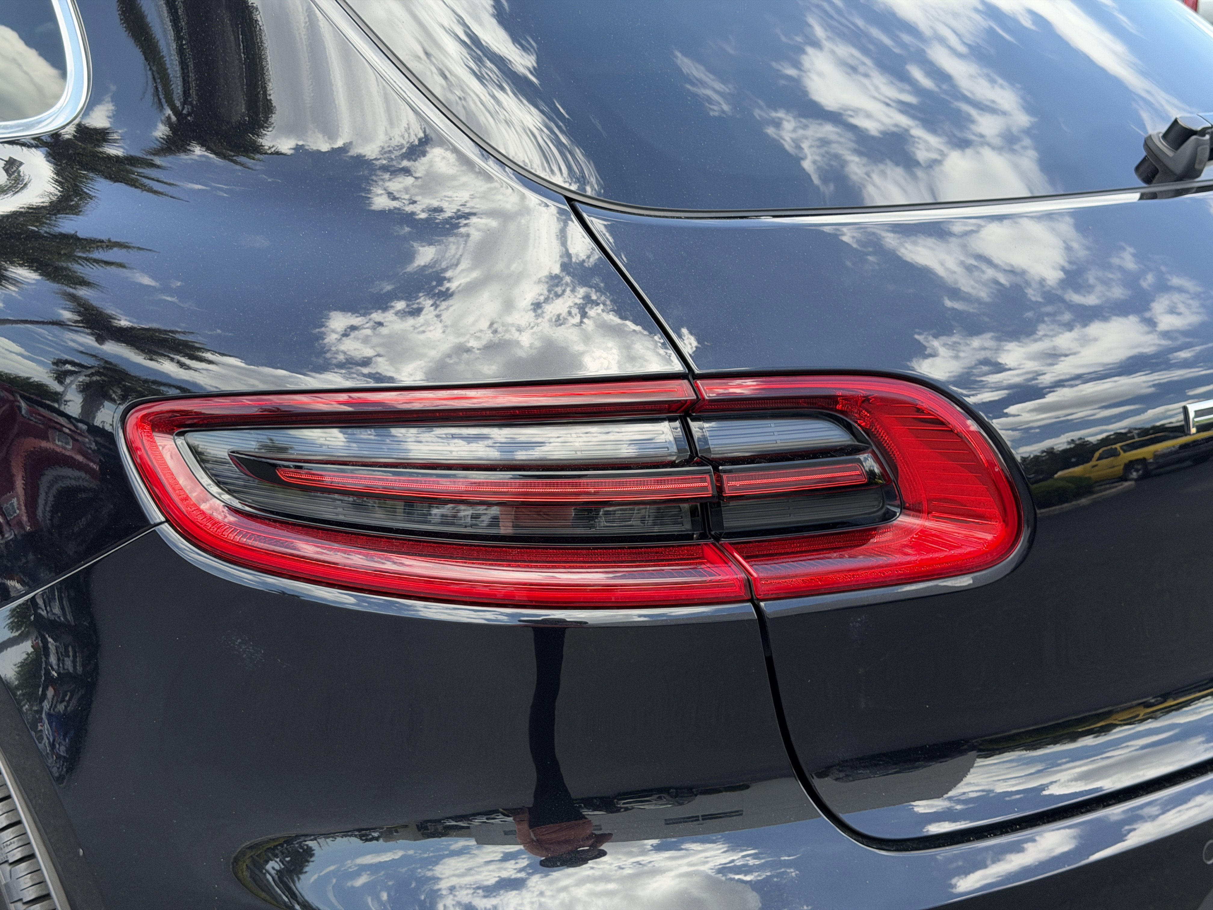 Used 2018 Porsche Macan S AWD/4WD image 8