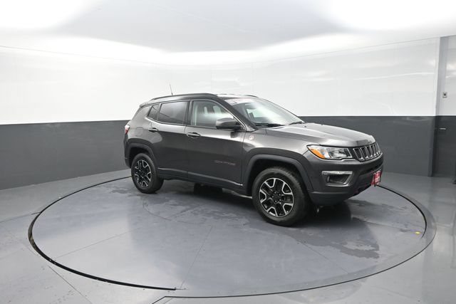 Used 2019 Jeep Compass Trailhawk AWD/4WD image 36