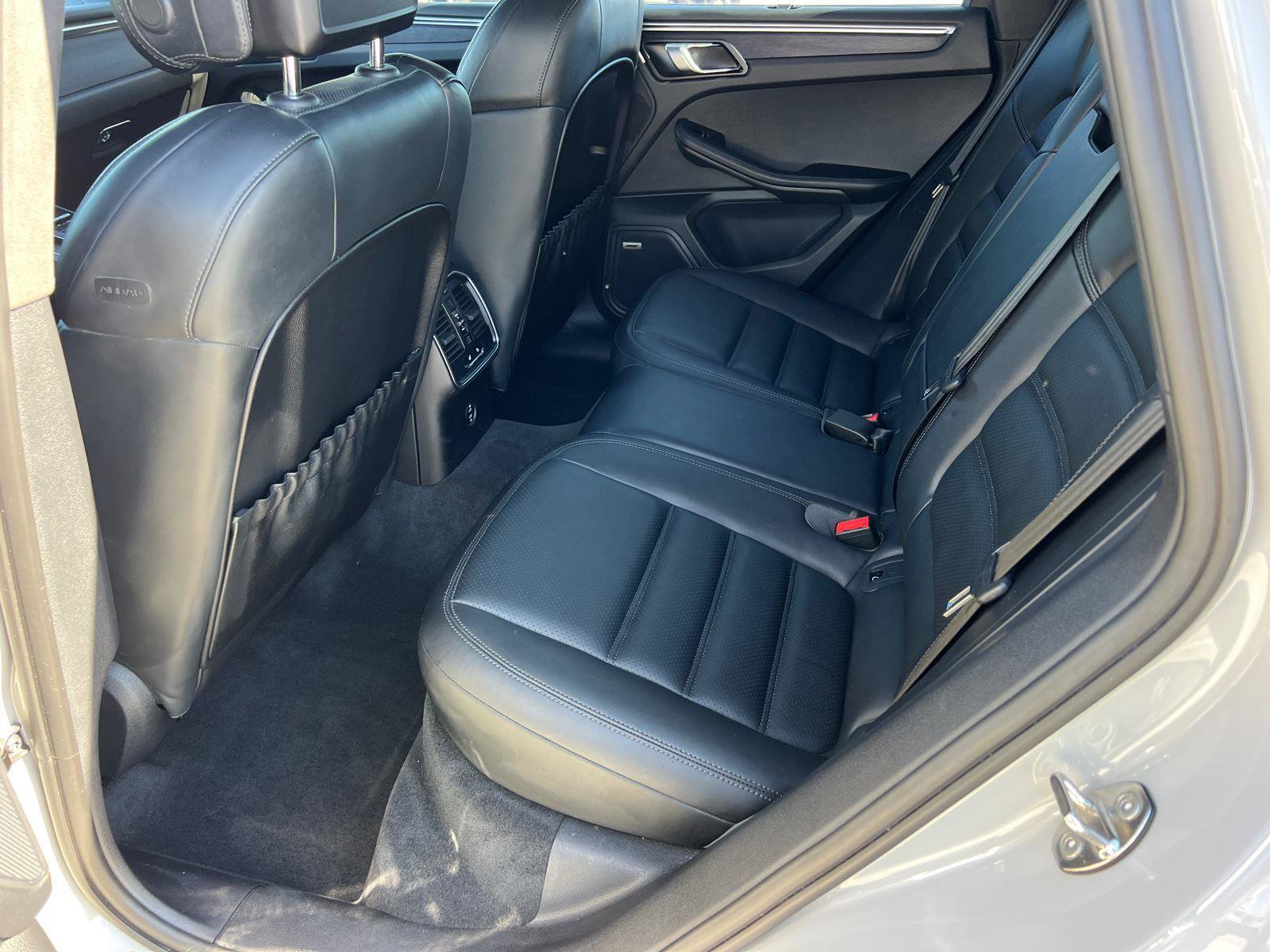 Used 2023 Porsche Macan GTS w/ Premium Package Plus image 21