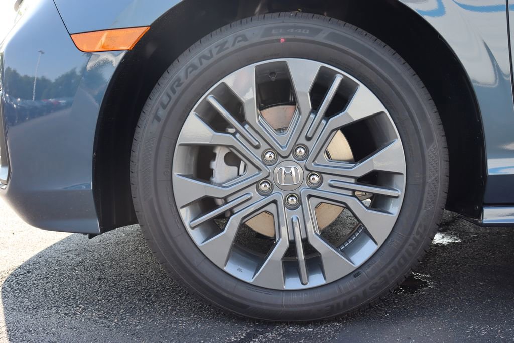 Used 2026 Honda Odyssey Touring image 10