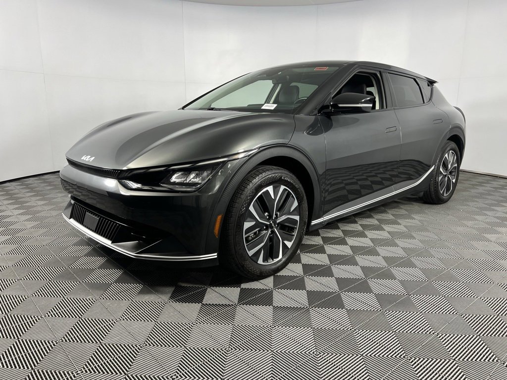 Used 2024 Kia EV6 Light image 3