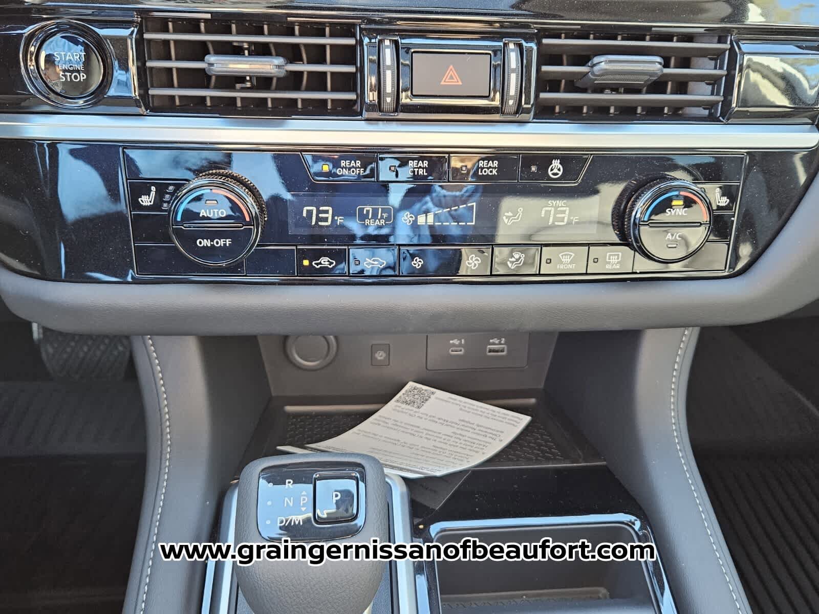 New 2025 Nissan Pathfinder SL w/ SL Premium Package FWD image 11
