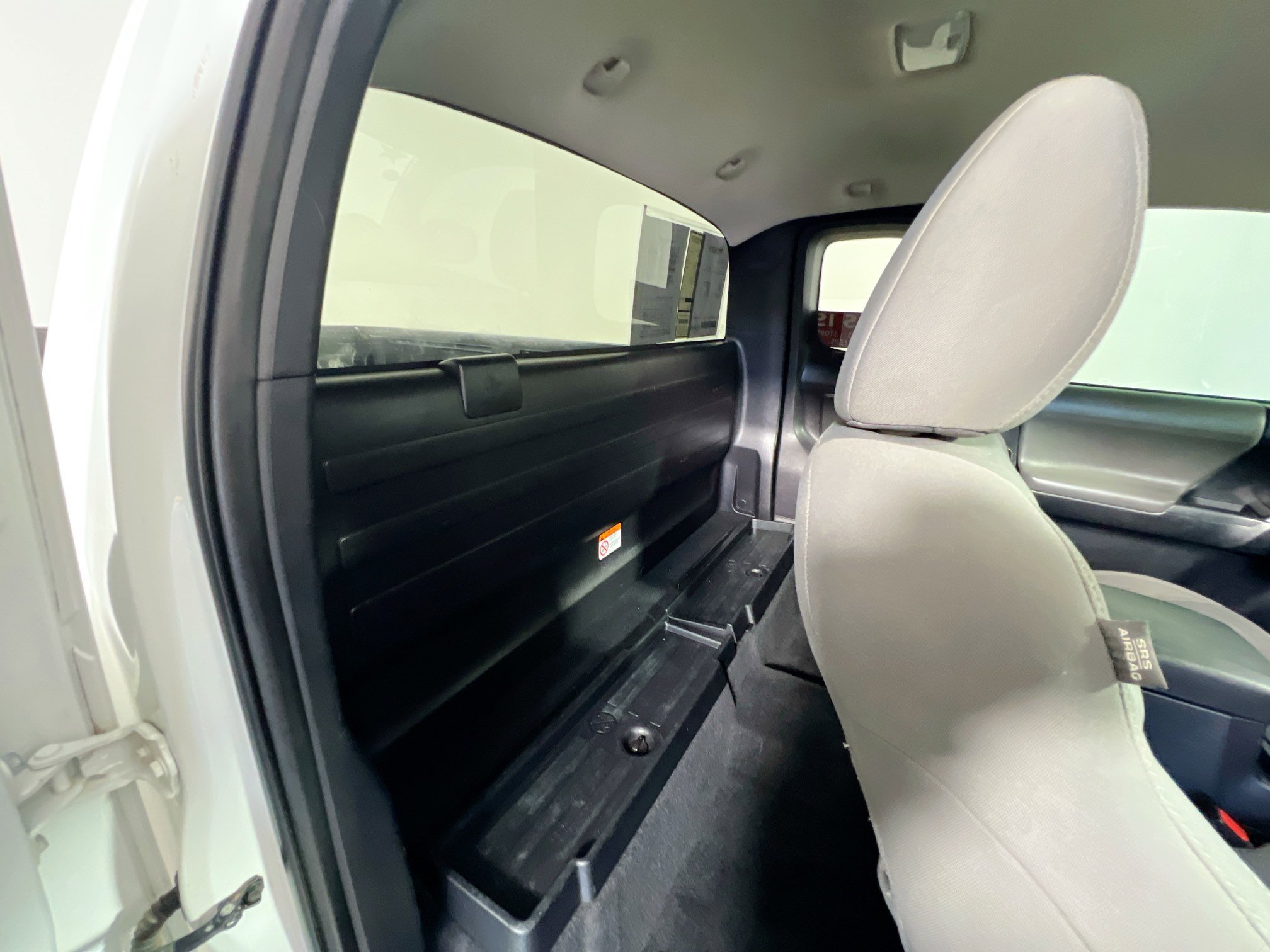 Used 2020 Toyota Tacoma SR AWD/4WD image 31