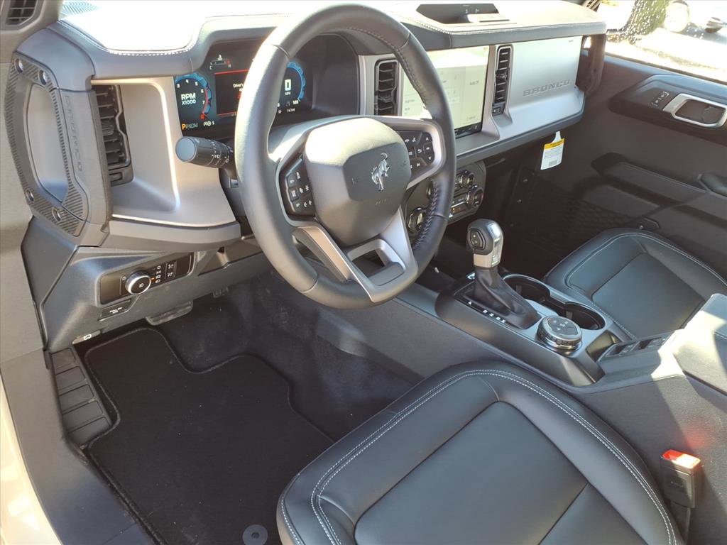 New 2026 Ford Bronco Outer Banks image 4