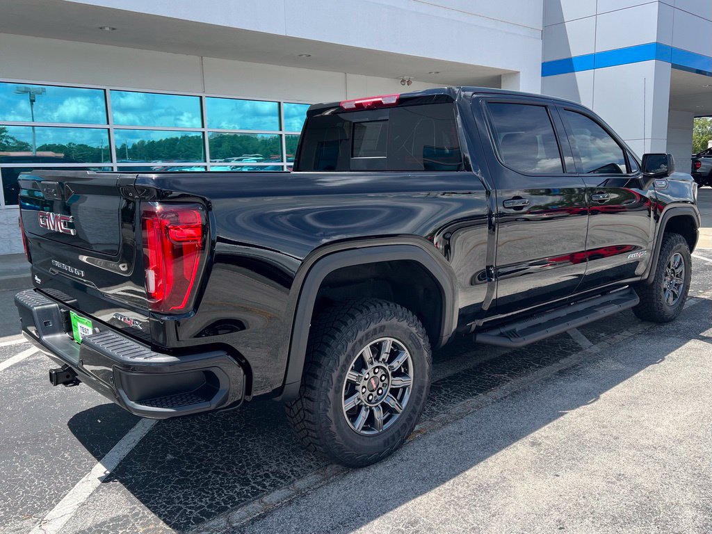 New 2026 GMC Sierra 1500 AT4X AWD/4WD image 4