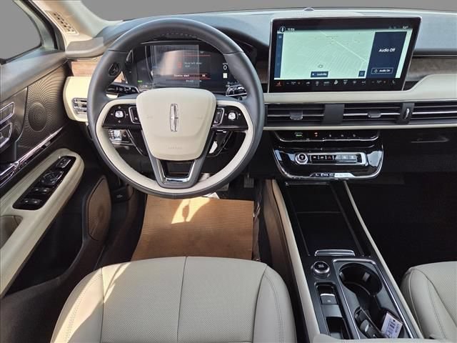 New 2026 Lincoln Corsair Grand Touring w/ Rear Removable Package Tray AWD/4WD image 23