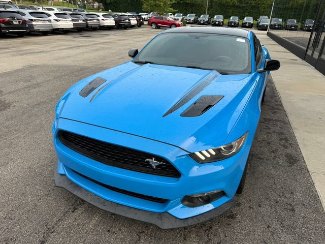 Used 2017 Ford Mustang GT Premium w/ Equipment Group 401A RWD image 3