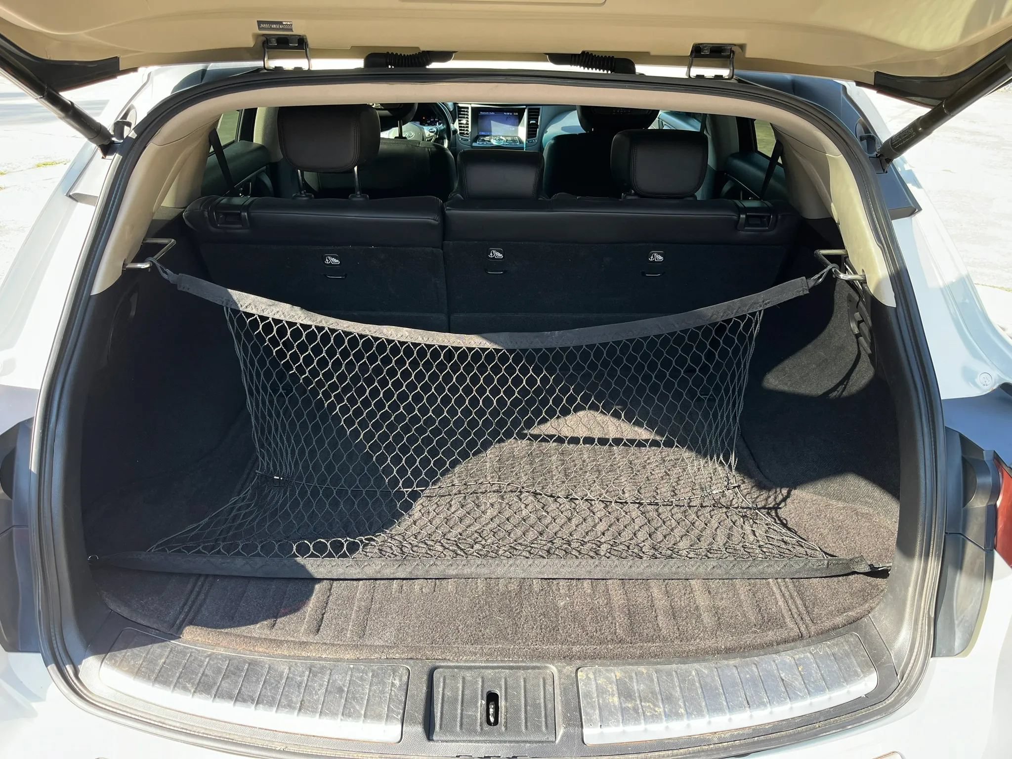 Used 2014 INFINITI QX70 AWD w/ Sport Technology Package image 8