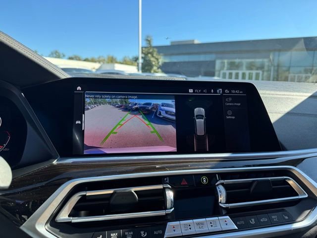 Used 2020 BMW X7 xDrive40i w/ Cold Weather Package image 18