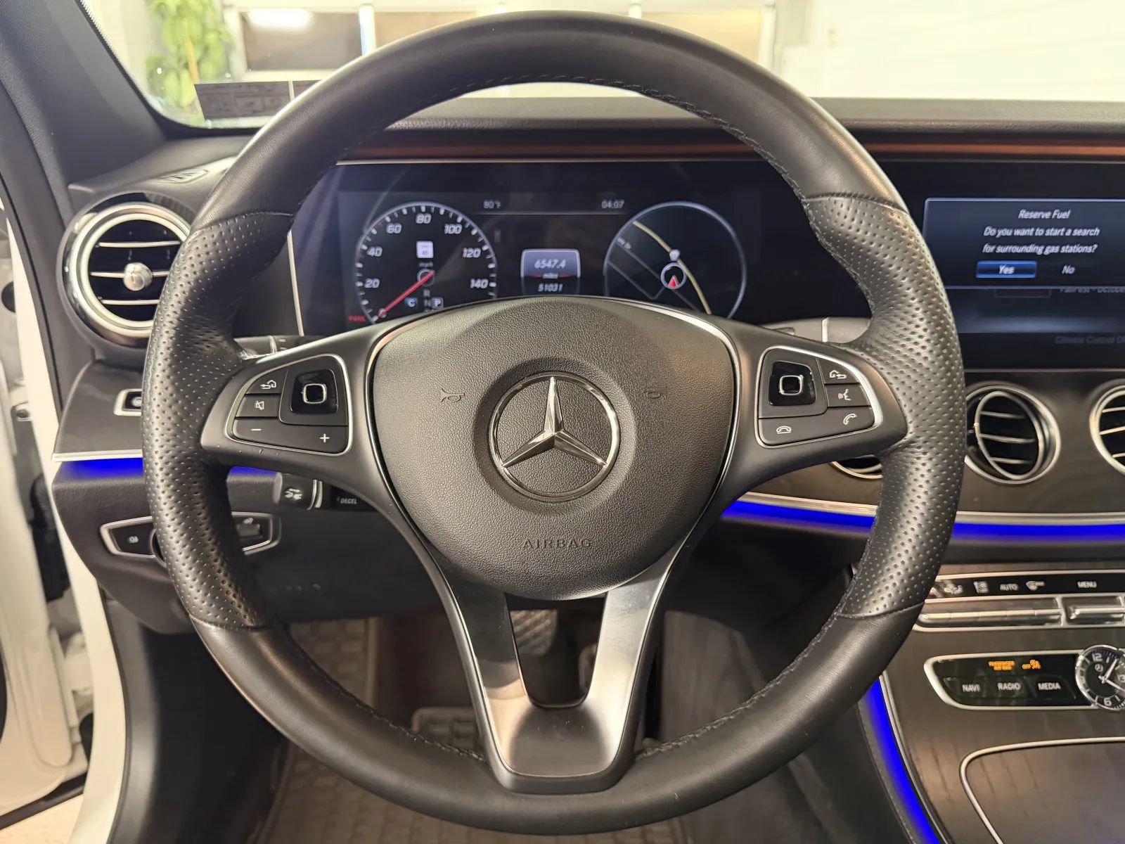 Used 2018 Mercedes-Benz E 300 4MATIC image 17
