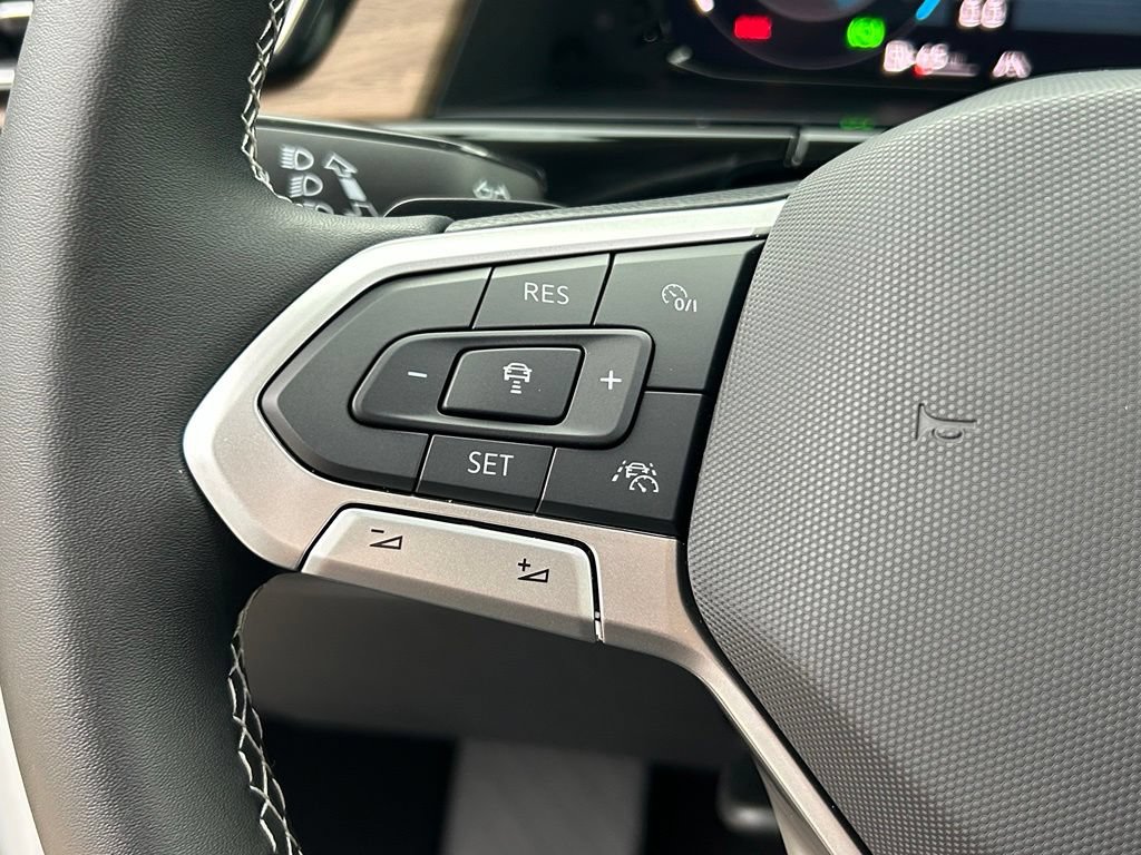Certified 2026 Volkswagen Atlas SE FWD image 20