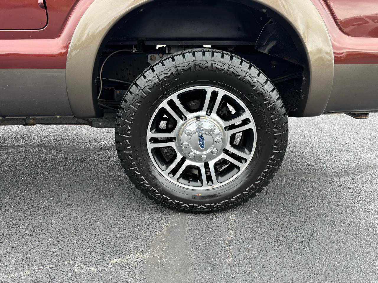 Used 2016 Ford F250 Lariat w/ Lariat Ultimate Package image 9