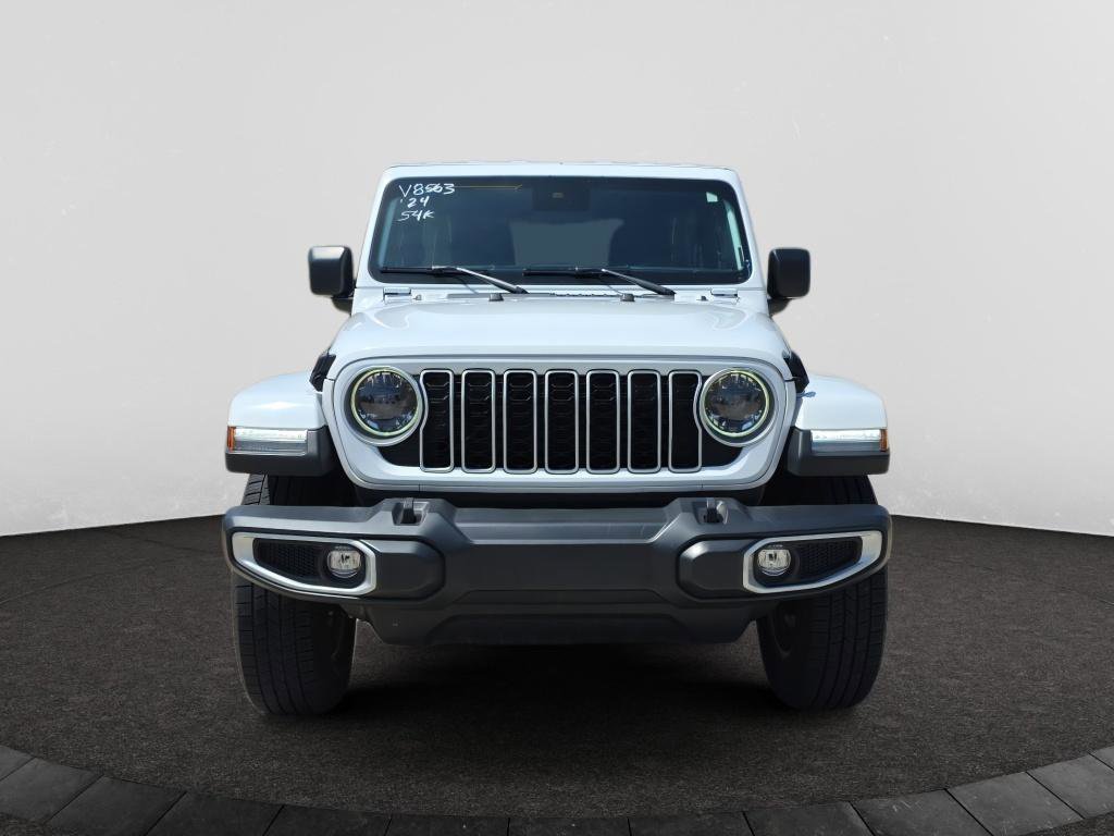 Used 2024 Jeep Wrangler Sahara AWD/4WD image 2