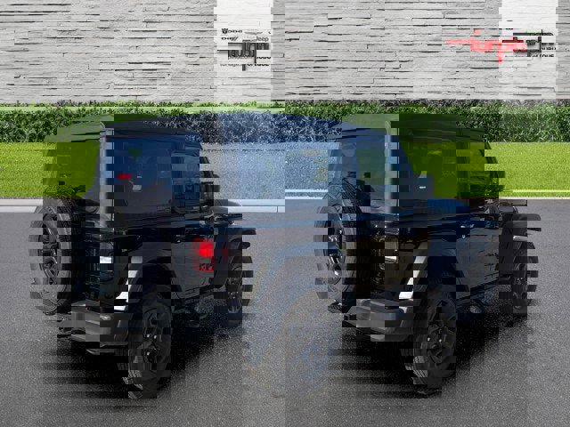 Used 2022 Jeep Wrangler Sport image 5