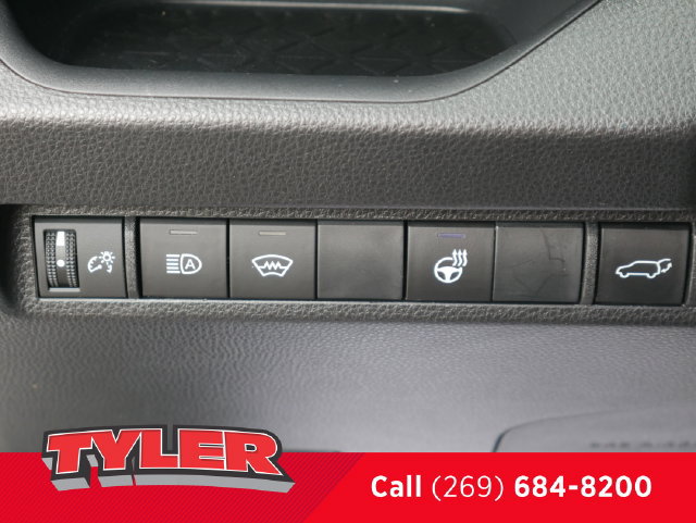 Used 2023 Toyota RAV4 XSE w/ XSE Grade Weather Package AWD/4WD image 25