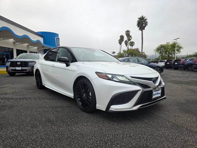 Used 2022 Toyota Camry XSE FWD image 4