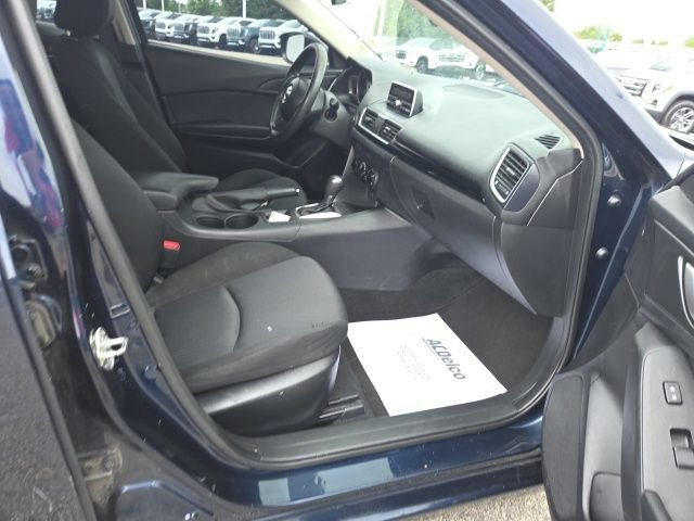 Used 2015 MAZDA MAZDA3 i SV FWD image 49