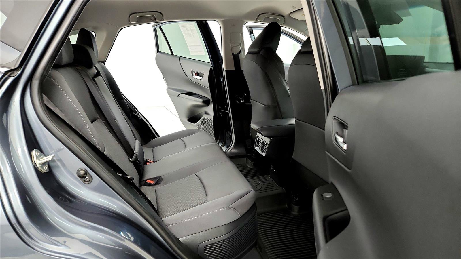 Certified 2024 Toyota Venza LE image 17