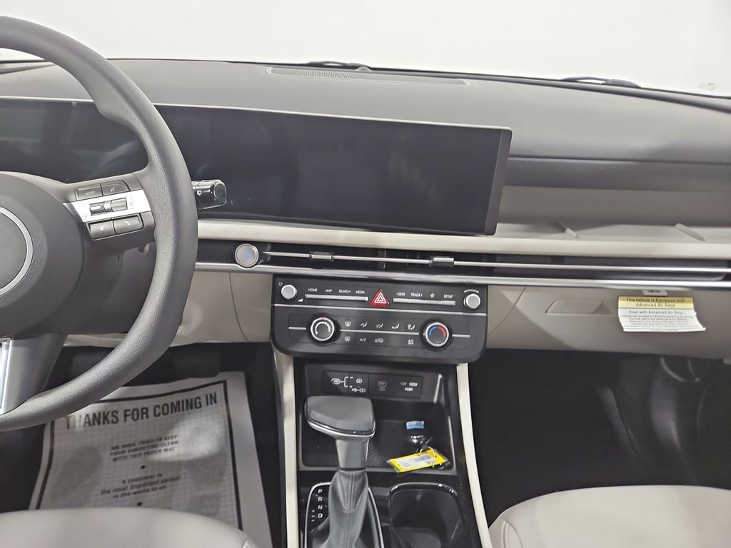 Certified 2025 Hyundai Tucson SE AWD/4WD image 18