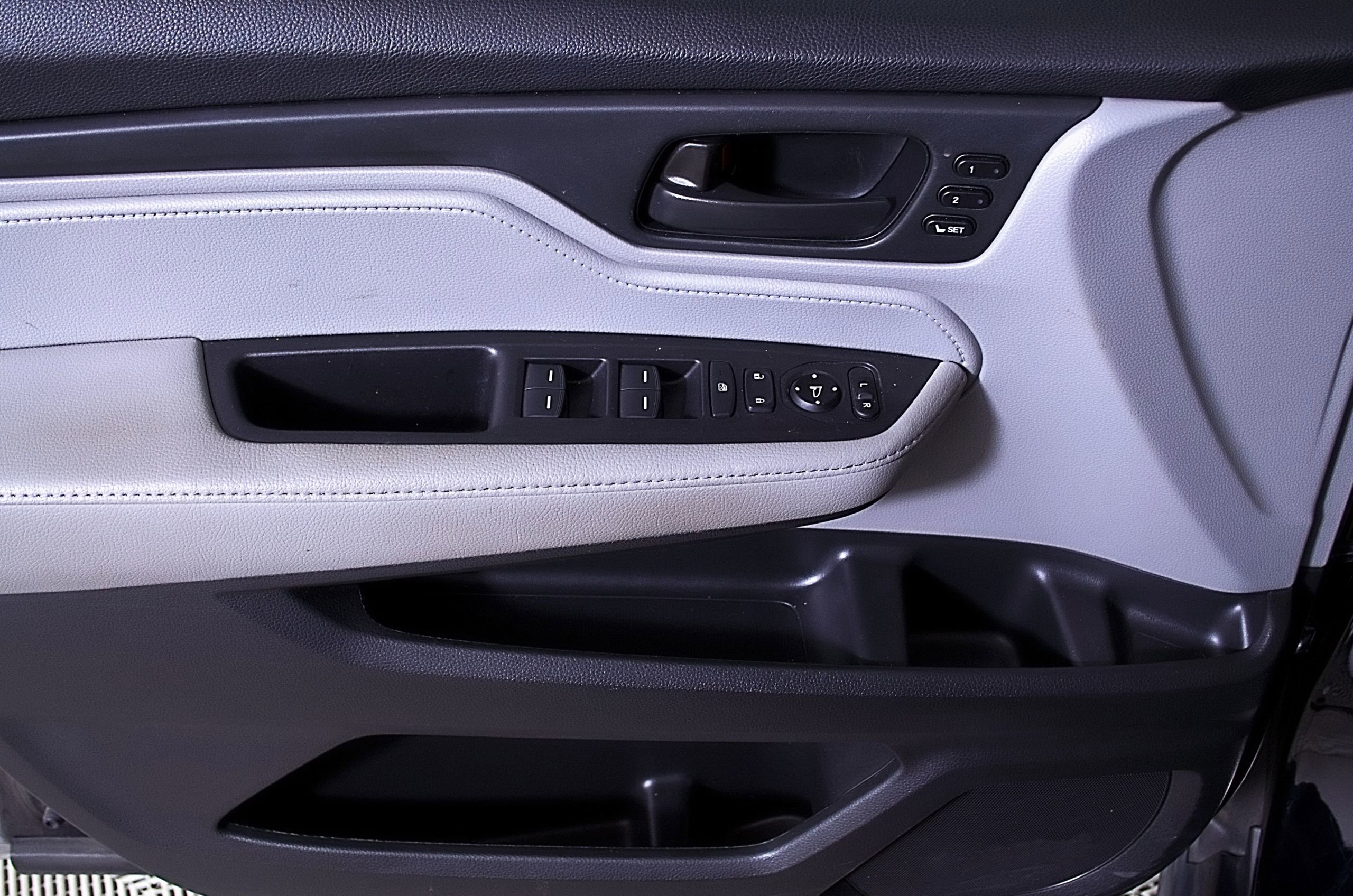 Used 2019 Honda Odyssey EX-L image 19