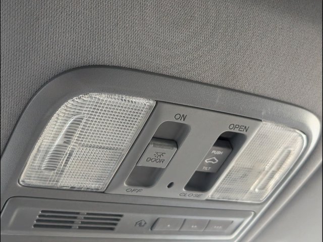 Used 2012 Honda Pilot EX-L image 17