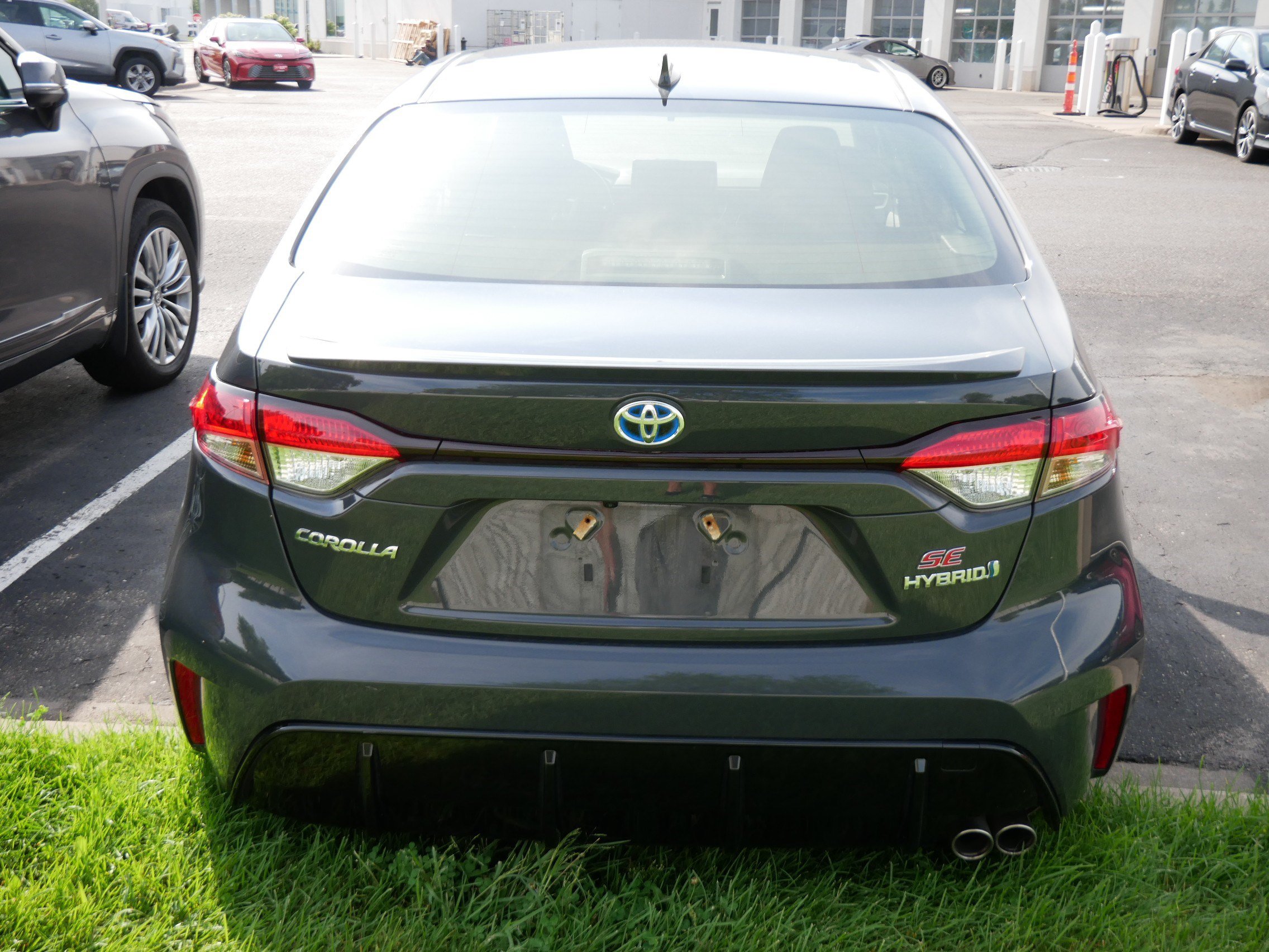 Certified 2023 Toyota Corolla SE w/ Carpet Mat Package (TMS) FWD image 7