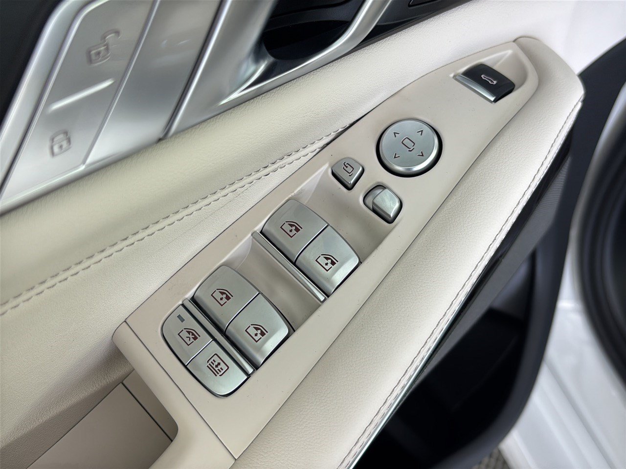 New 2027 BMW X7 xDrive40i AWD/4WD image 15