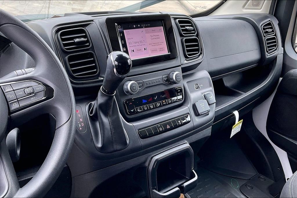 New 2024 RAM ProMaster 2500 w/ Convenience Group FWD image 5