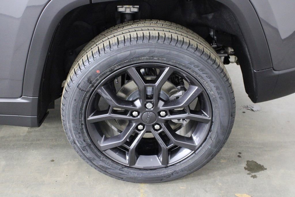 New 2025 Jeep Grand Cherokee Limited image 48