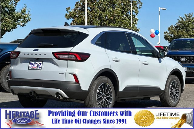 New 2025 Ford Escape SE w/ Class II Trailer Tow Package image 4