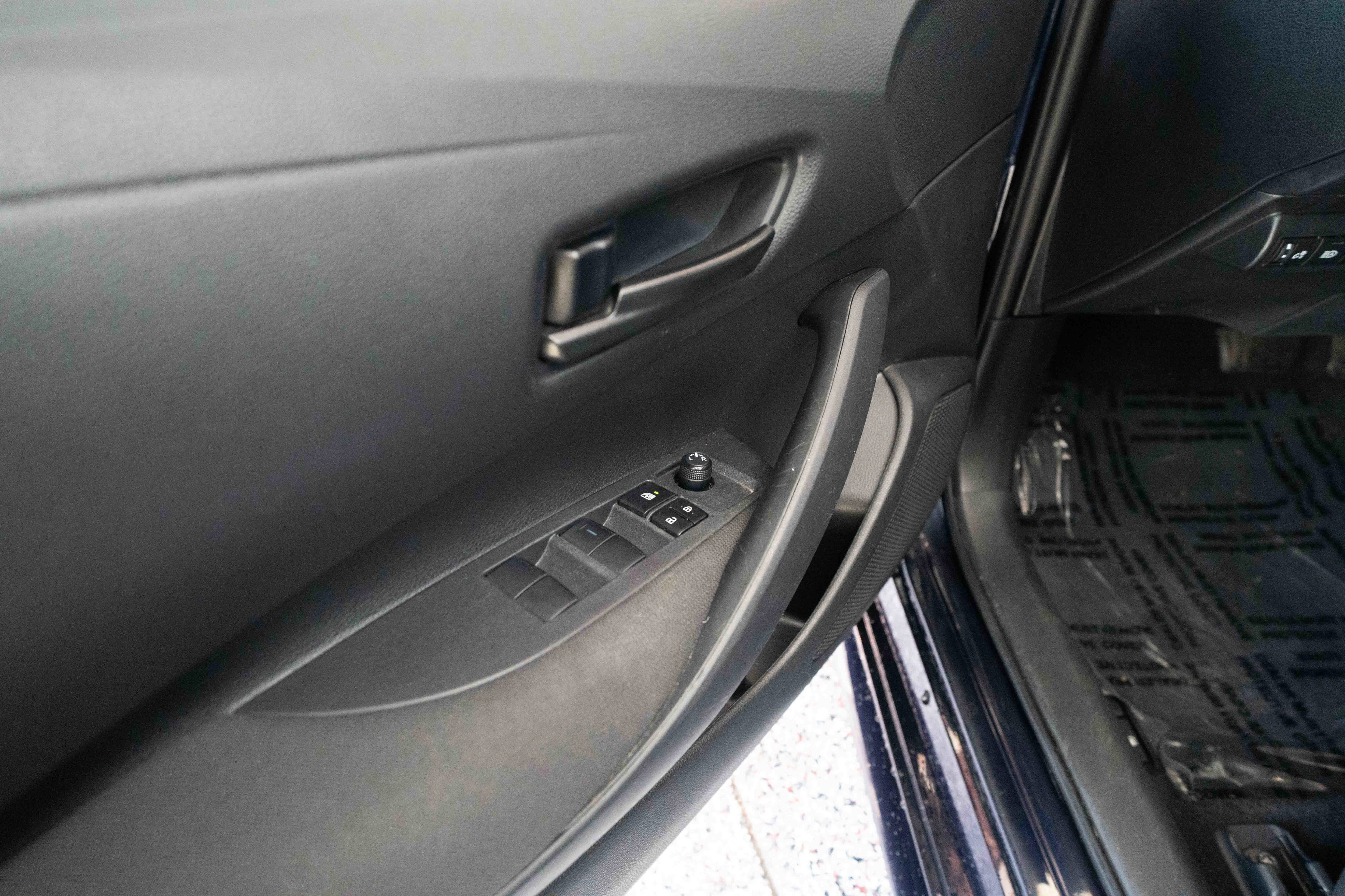 Used 2024 Toyota Corolla LE image 7