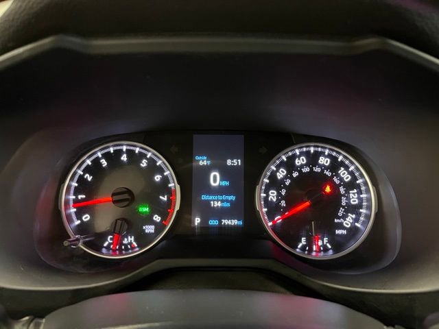 Used 2021 Toyota RAV4 XLE AWD/4WD image 24