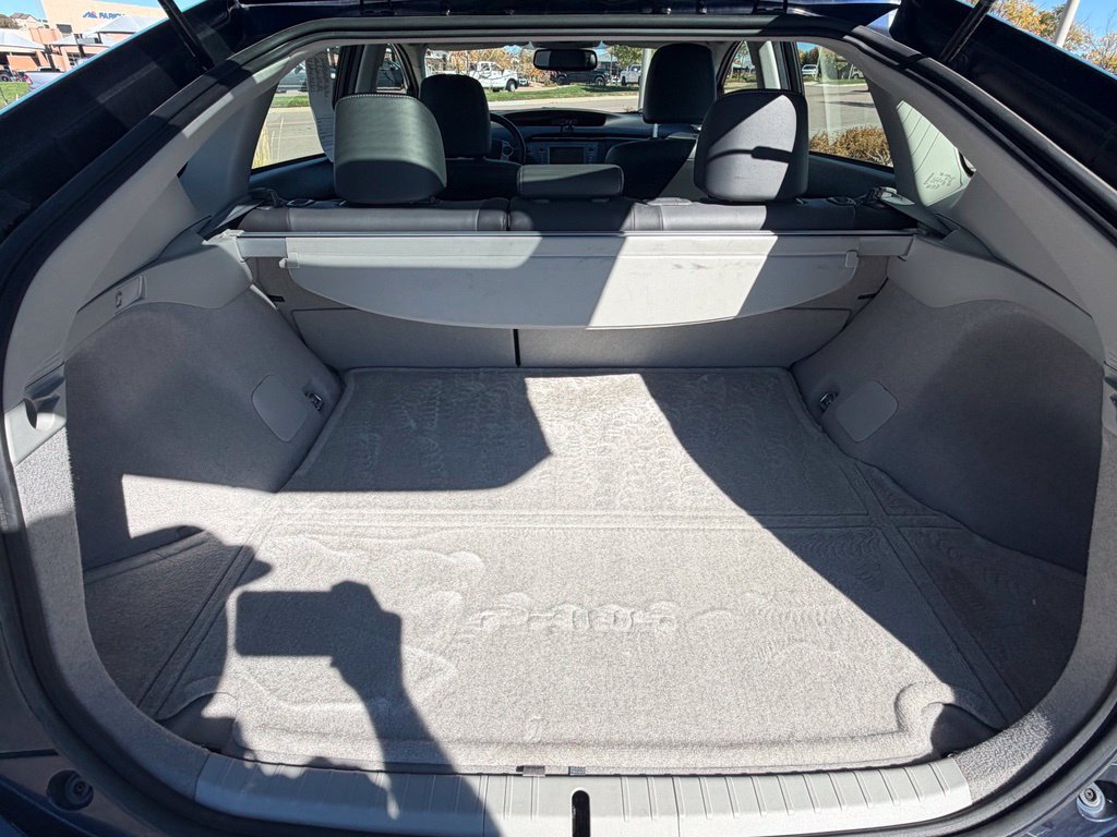 Used 2012 Toyota Prius Four w/ Deluxe Solar Roof Pkg FWD image 30