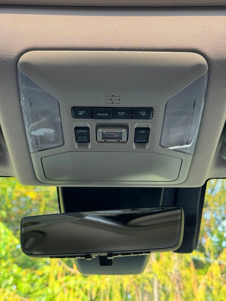 Used 2021 Toyota RAV4 Limited AWD/4WD image 19