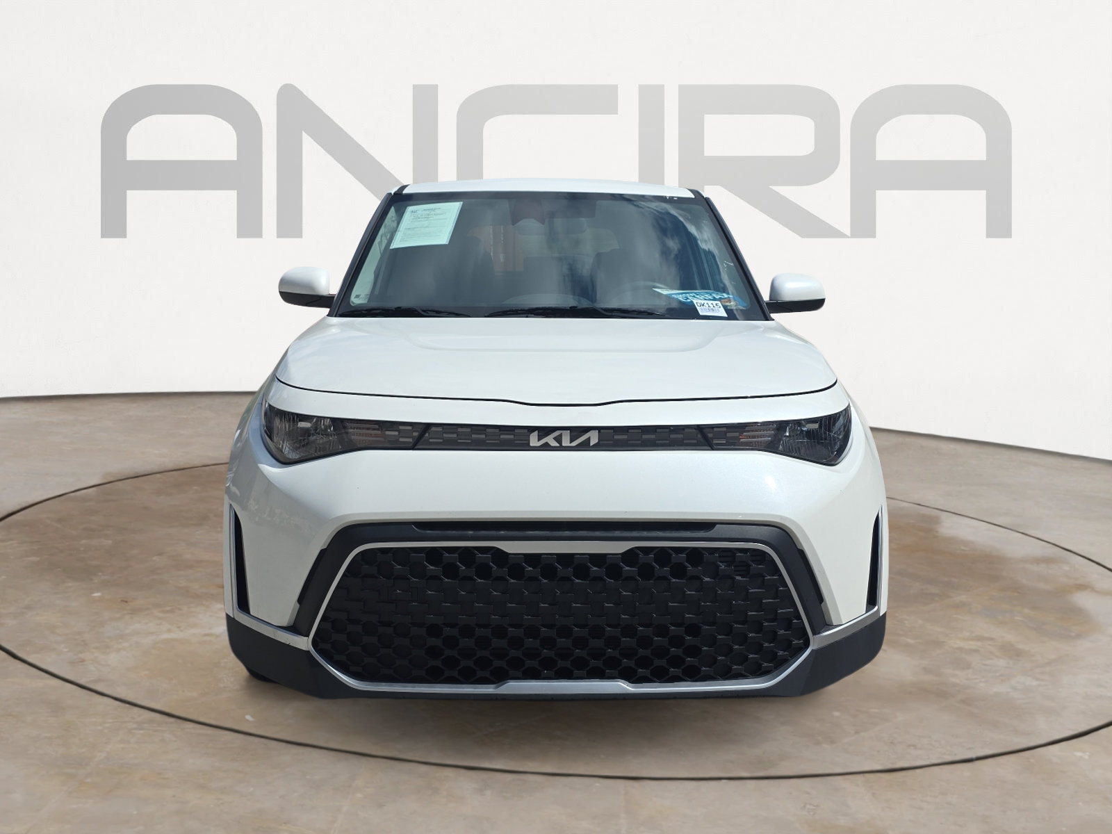 Certified 2025 Kia Soul LX w/ LX Technology Package FWD image 3