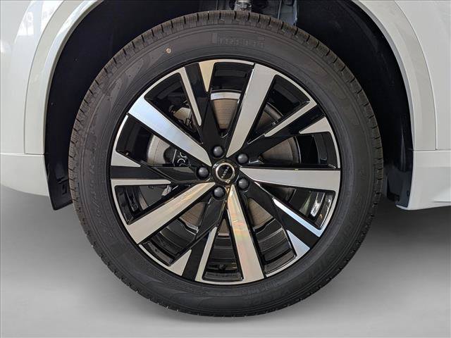 New 2026 Volvo XC90 B5 Core AWD/4WD image 10