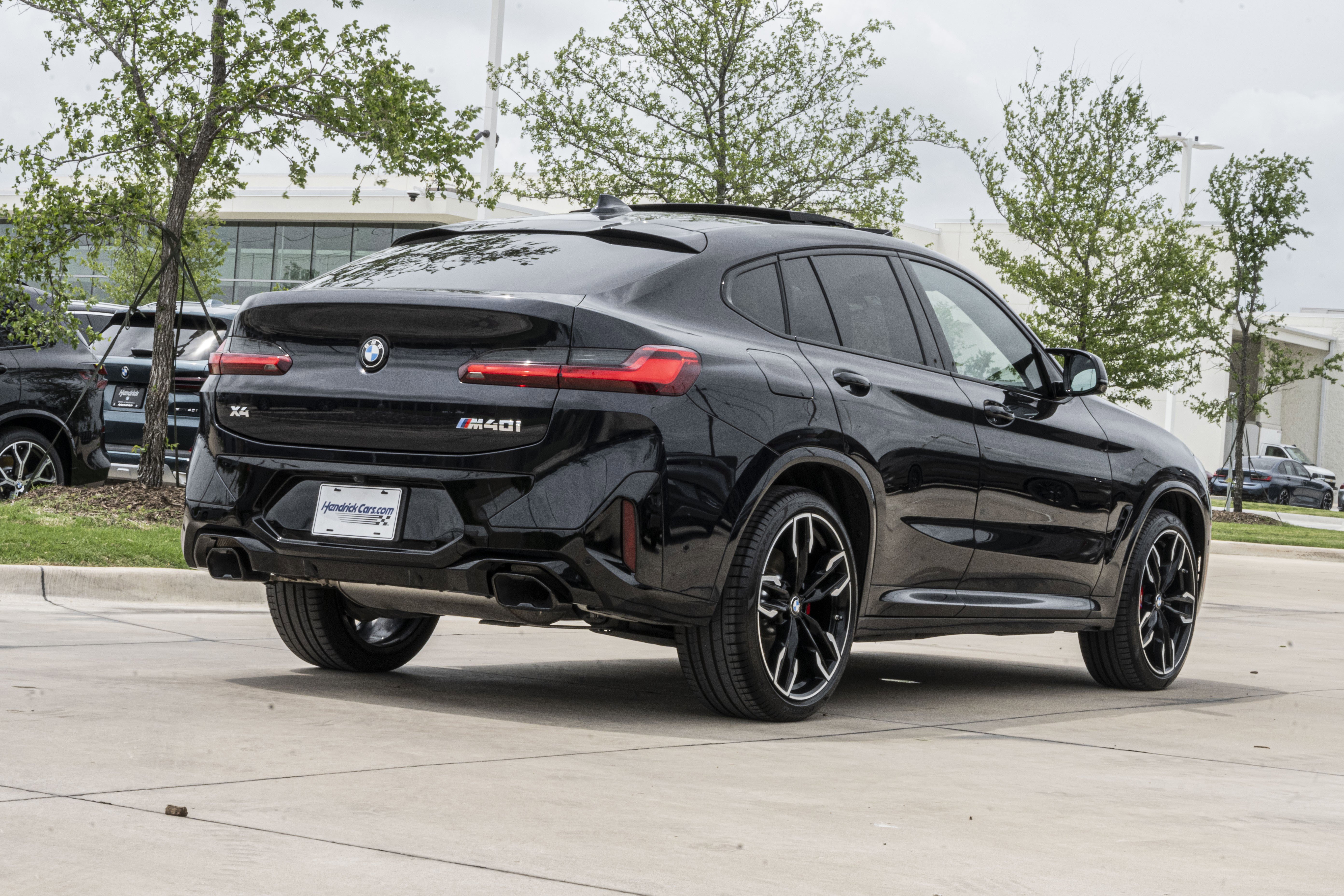 Certified 2024 BMW X4 M40i w/ Premium Package image 9