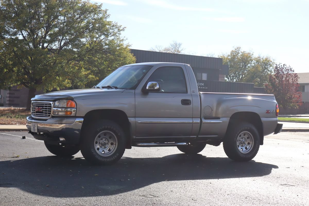 Used 2001 GMC Sierra 1500 SLE w/ Convenience Plus Group AWD/4WD image 11