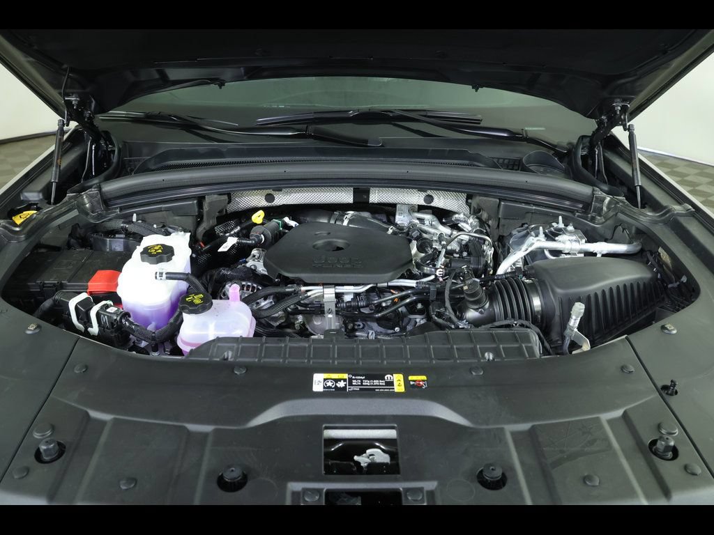 New 2026 Jeep Grand Cherokee Limited AWD/4WD image 18