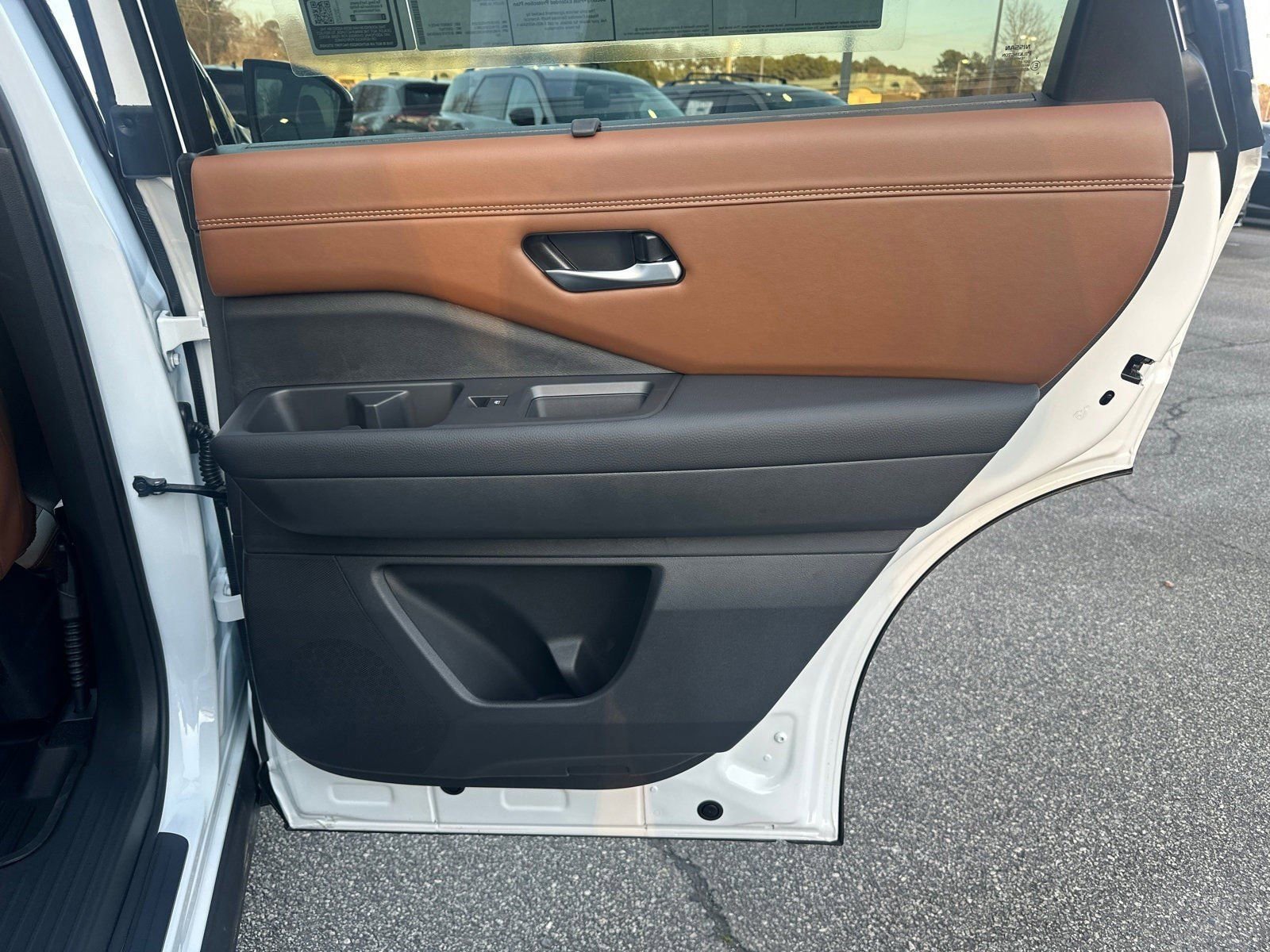 New 2026 Nissan Pathfinder Platinum image 16