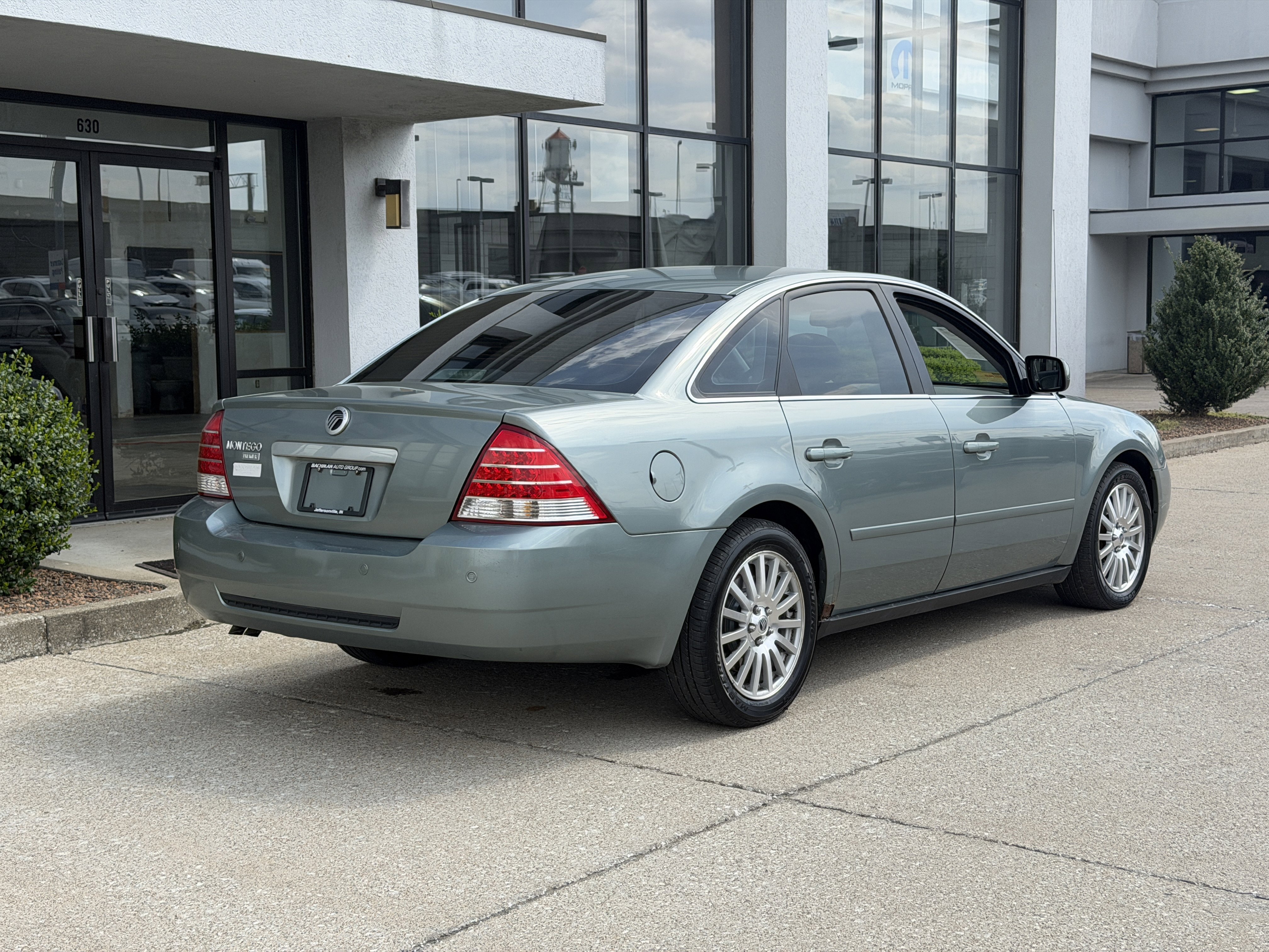 Used 2006 Mercury Montego Premier image 4