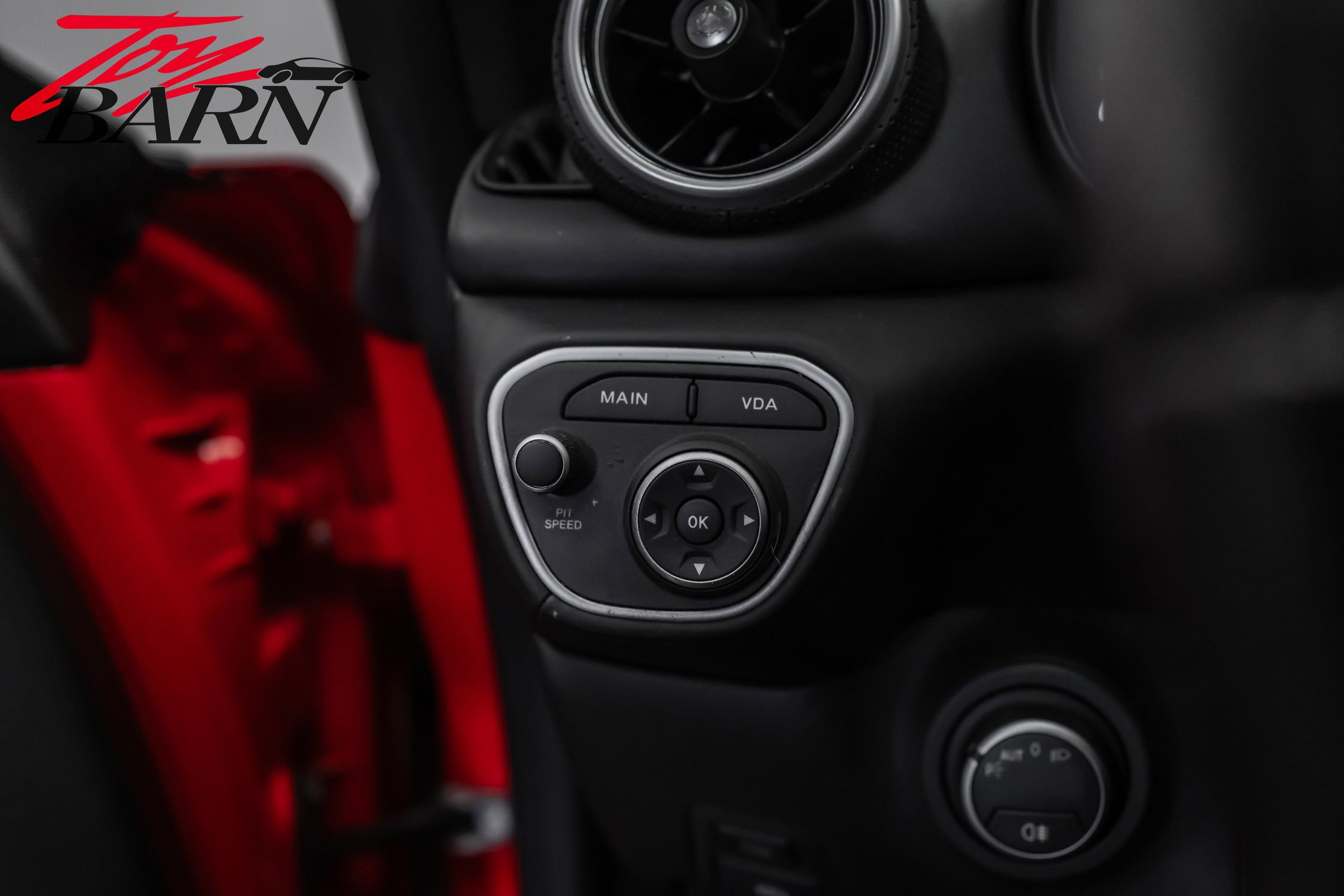 Used 2016 Ferrari California T RWD image 36