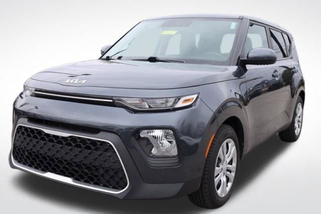 Used 2022 Kia Soul LX image 6